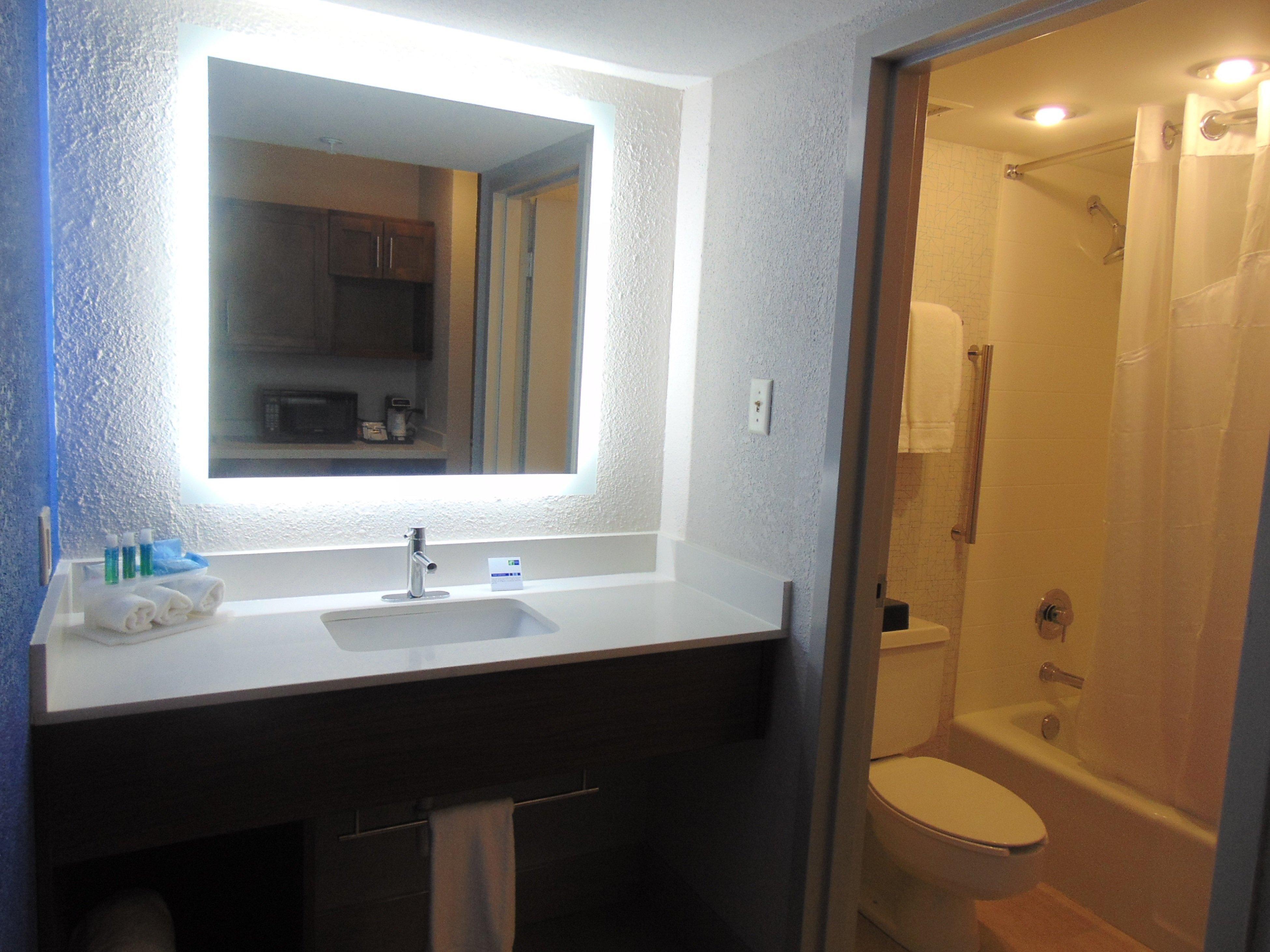 Holiday Inn Express & Suites Wapakoneta By Ihg Εξωτερικό φωτογραφία