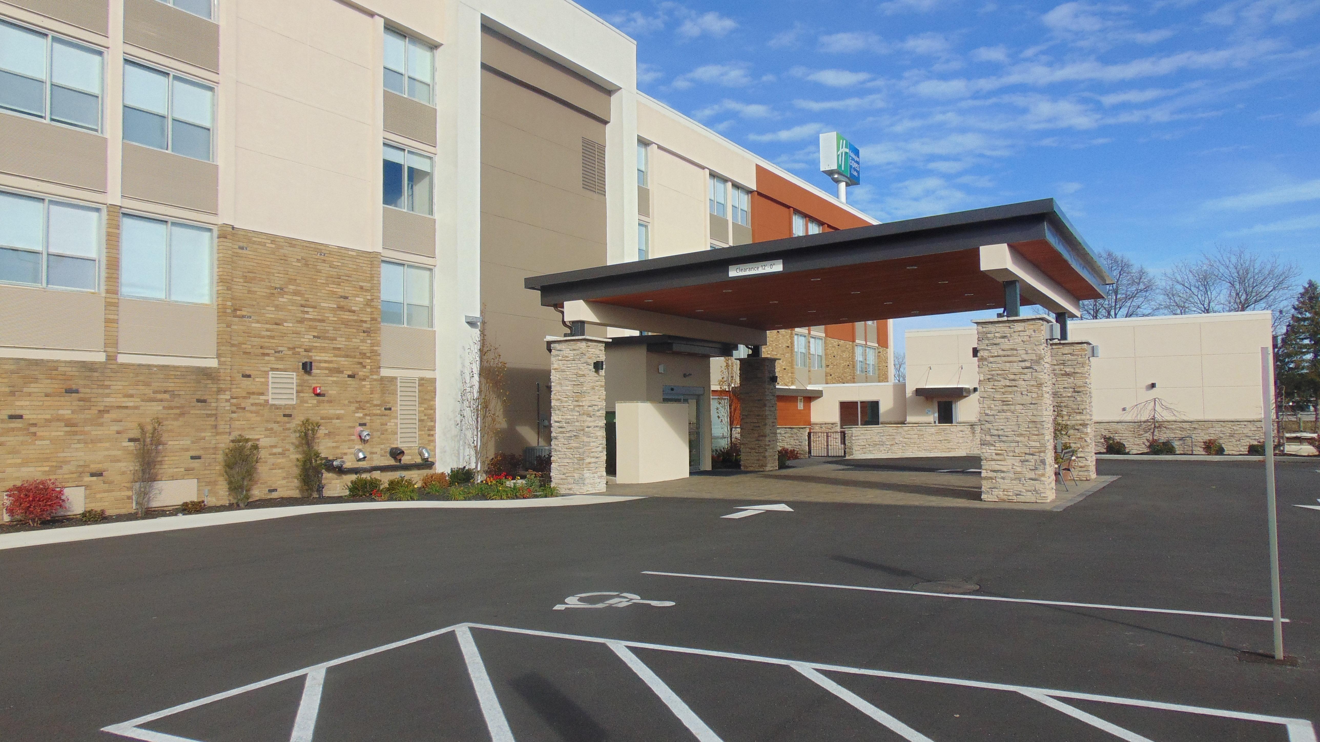 Holiday Inn Express & Suites Wapakoneta By Ihg Εξωτερικό φωτογραφία